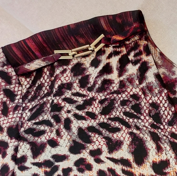 Amazing NY Collection Shark Bite Blouse 2X - Picture 6 of 9